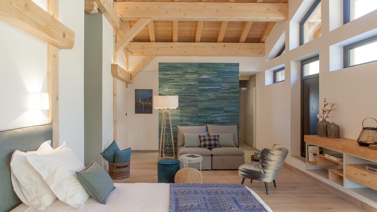 Luxury-Ski-Chalet-Les-Arcs-Chalet-21FORTY-Oxford-Ski-Bedroom (20).jpg