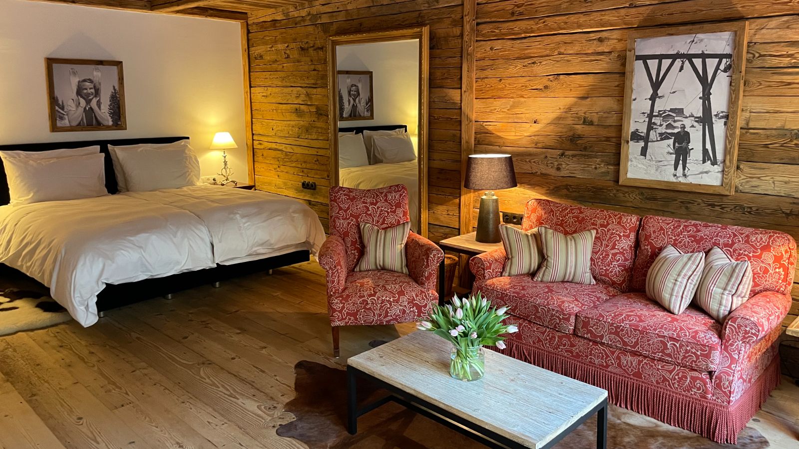 Luxury-ski-chalet-Stanton-tschoder-oxford-ski-bedroom7.jpeg