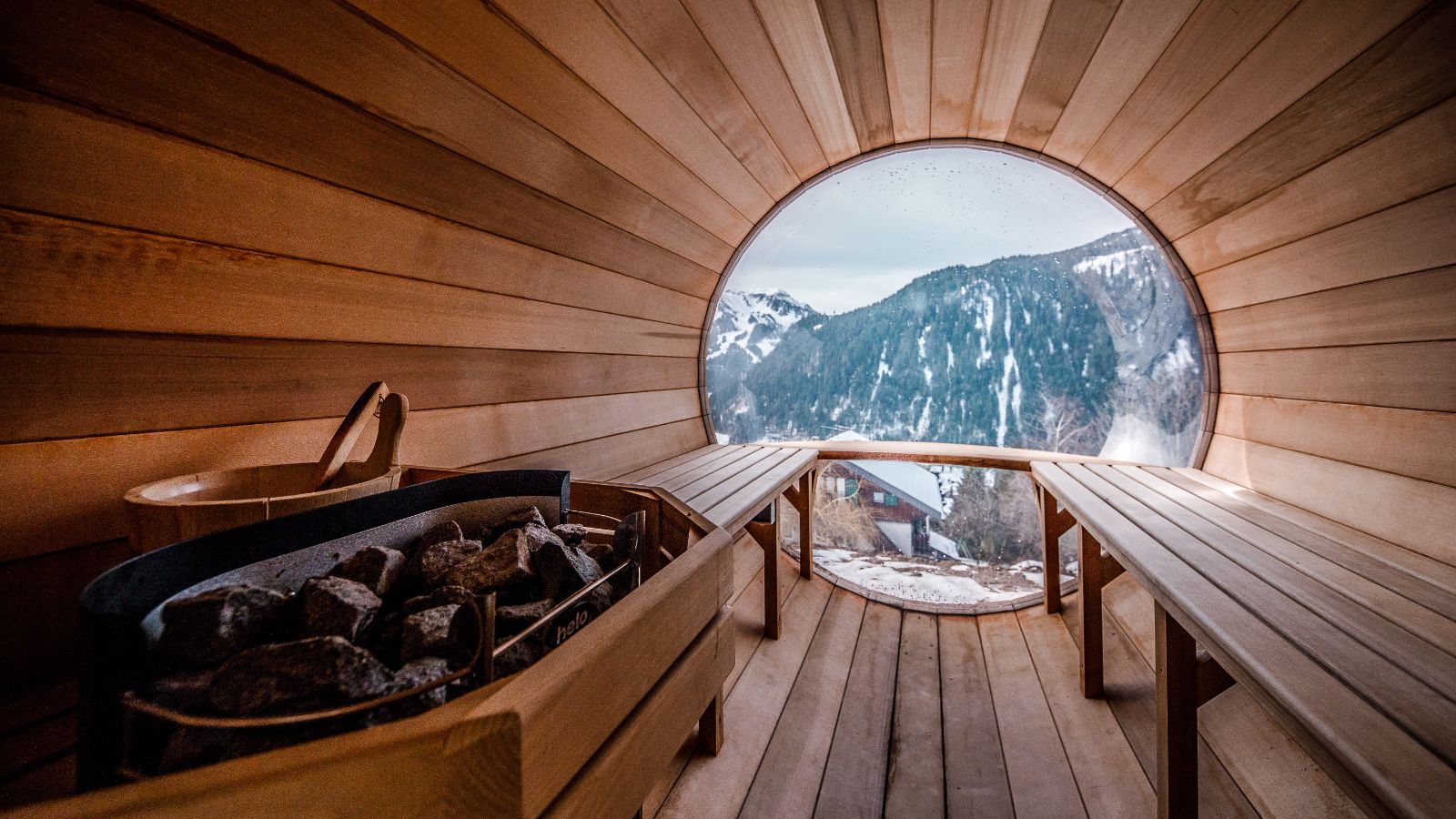 Luxury-Ski-Chalet-Chatel-Chalet-Spencer-Oxford-Ski-Sauna.jpg