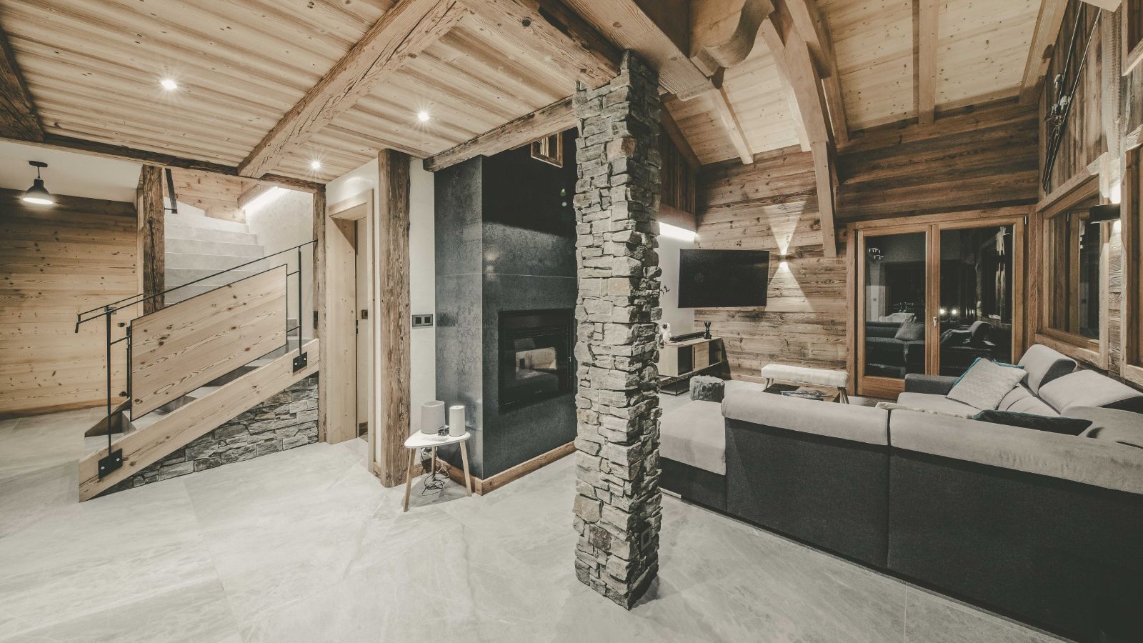 Luxury-Ski-Chalet-Chatel-Chalet-Whymper-Oxford-Ski-Sitting-Area.jpg