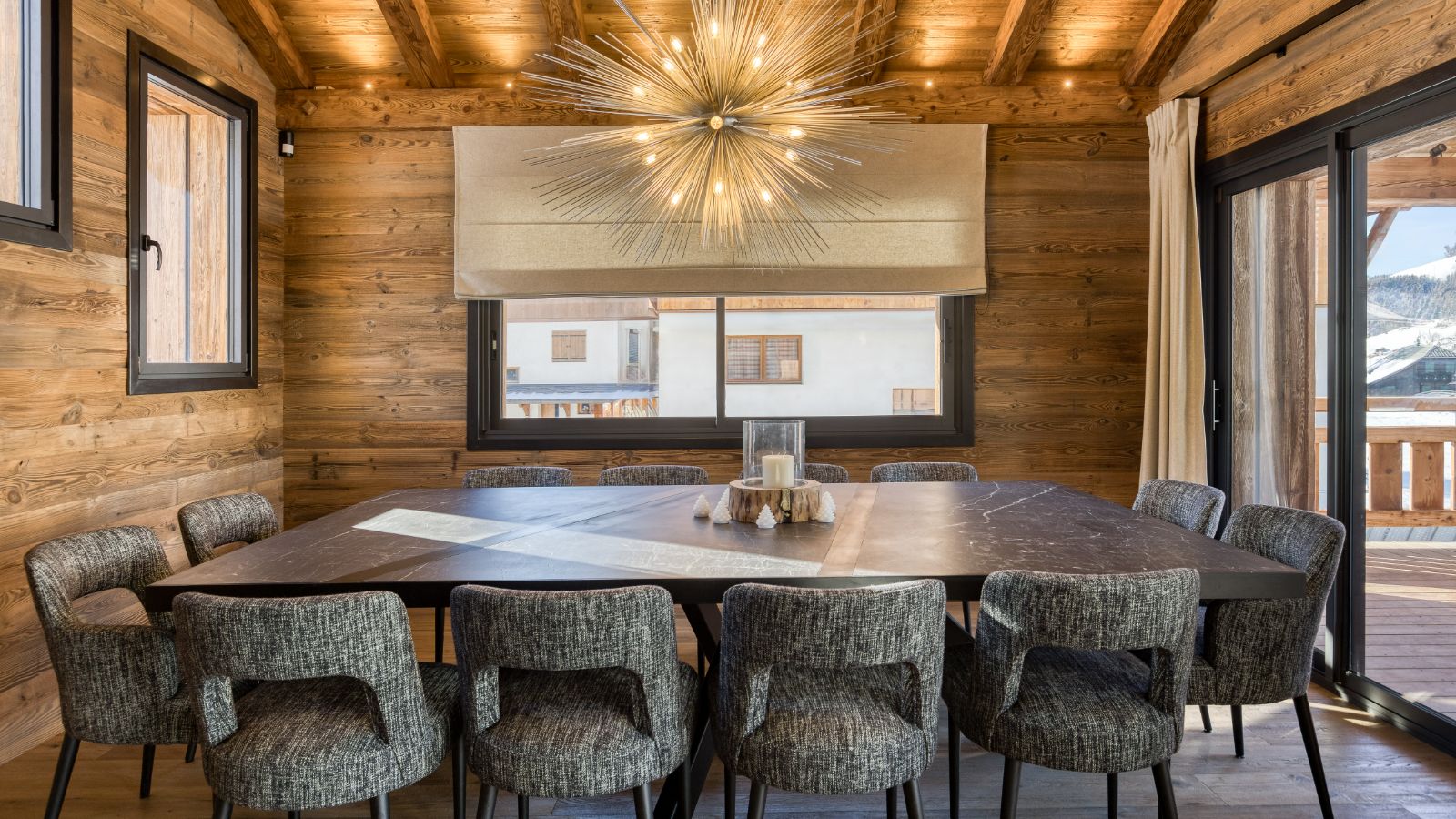Luxury-Ski-Chalet-Megeve-Chalet-Grizzly-Oxford-Ski-Dining.jpg