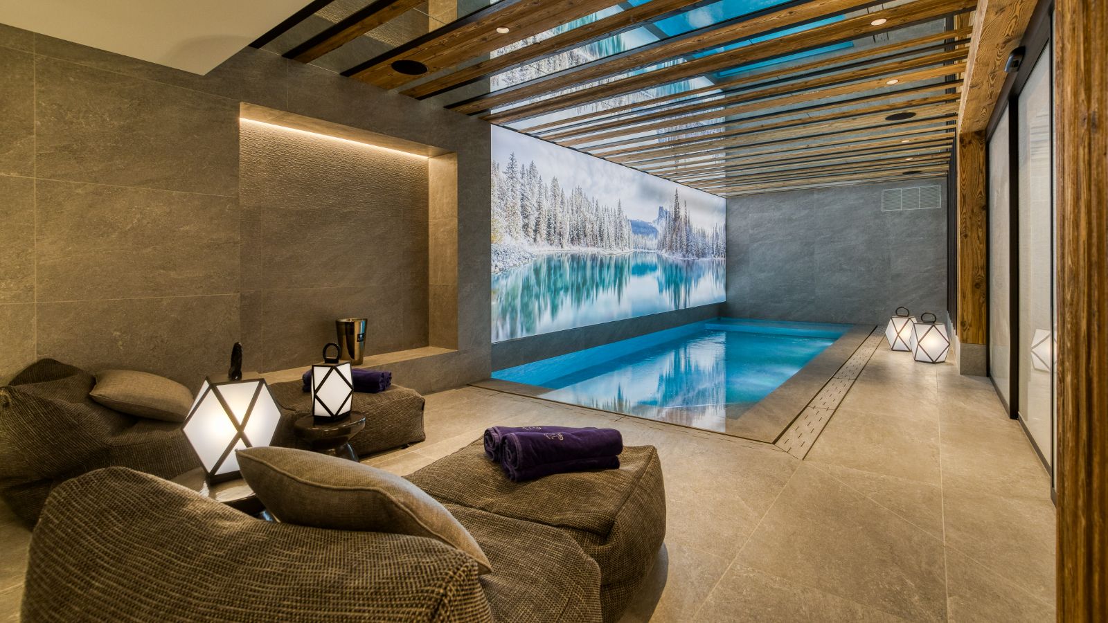 Luxury-Ski-Chalet-Megeve-Chalet-Grizzly-Oxford-Ski-Swimming-Pool.jpg
