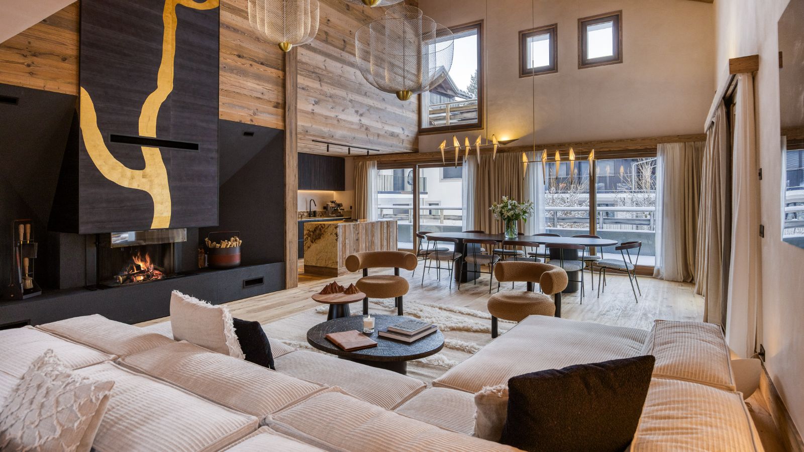 Luxury-Ski-Chalet-Megeve-Chalet-Kintsugi-Oxford-Ski-Lounge.jpg