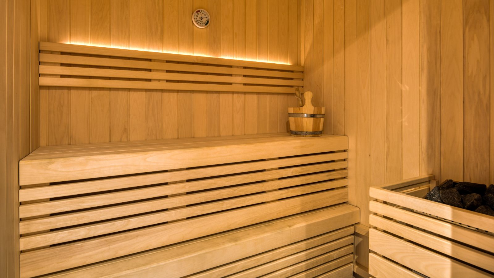 Luxury-Ski-Chalet-Megeve-Chalet-Gaia-Oxford-Ski-Sauna.jpg