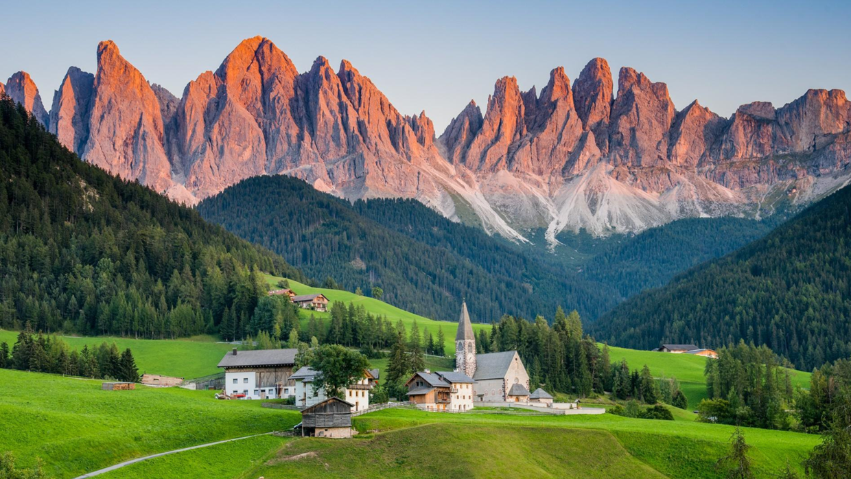 Val Gardena: Summer Resort, Chalet and Hotel Guide | Oxford Ski Company