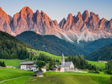 Val Gardena: Summer Resort, Chalet and Hotel Guide