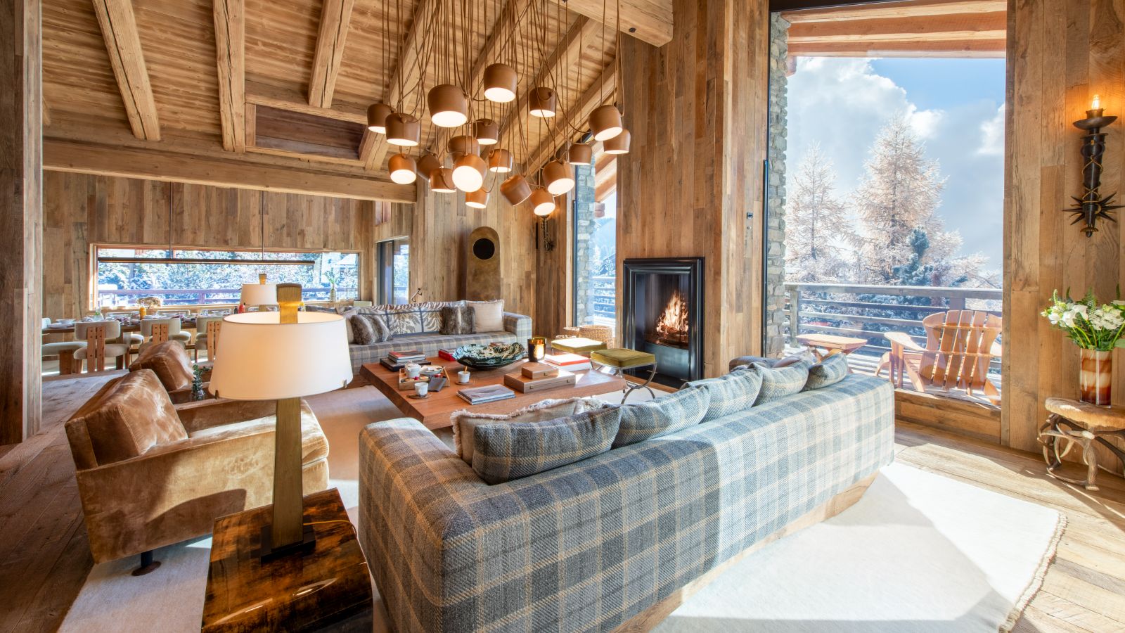 Luxury-Ski-Chalet-Verbier-Chalet-Vicuna-Oxford-Ski-Lounge3.jpg