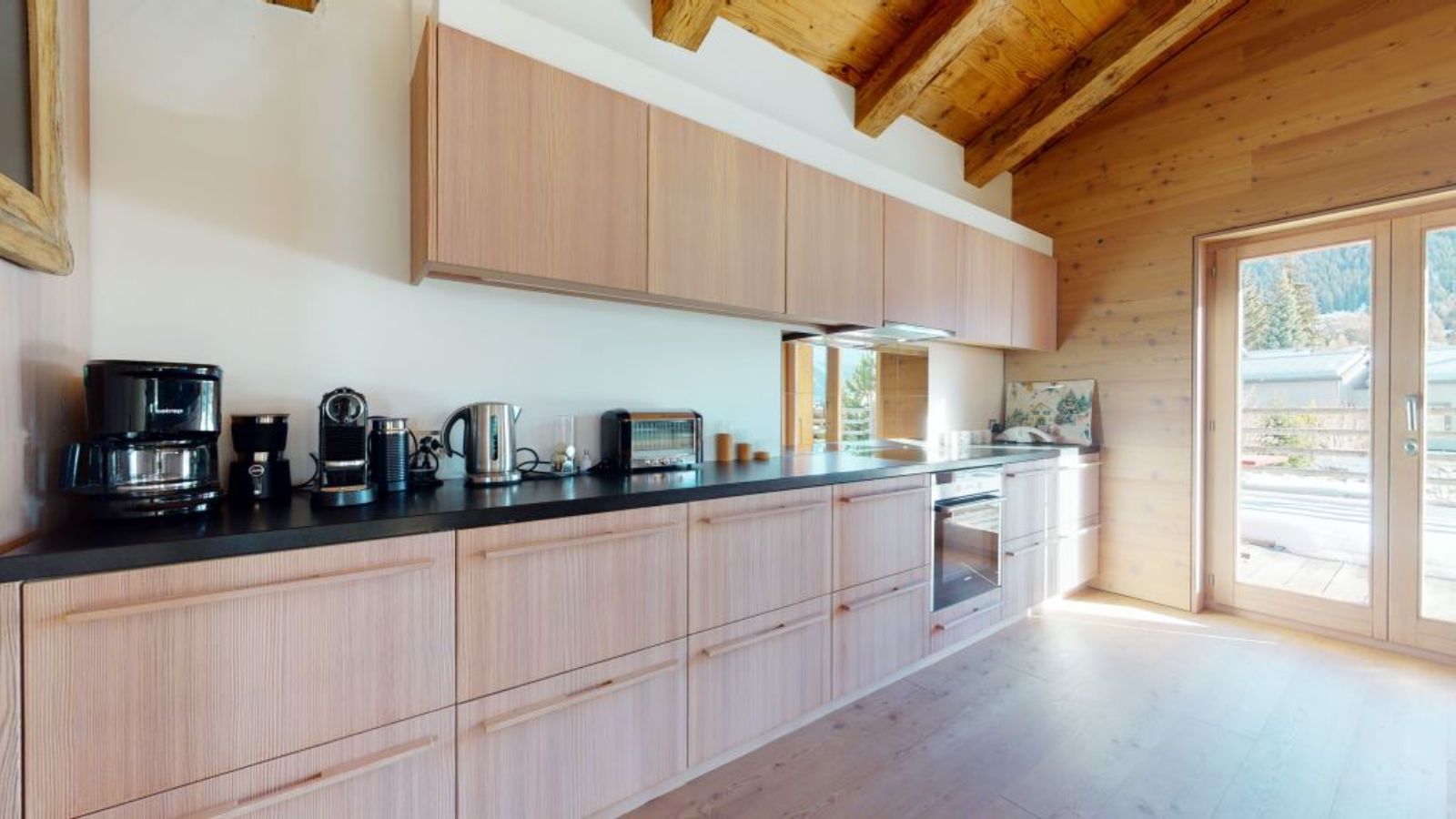 Luxury ski chalet  - Verbier - Les Moulins - Oxford Ski - Kithcen.jpg