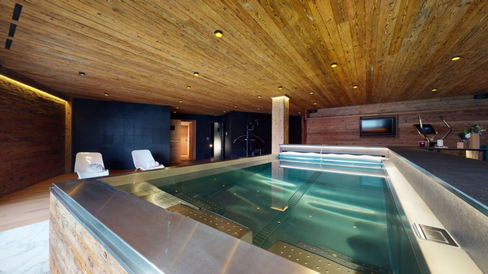 Luxury ski chalet  - Verbier - Les Moulins - Oxford Ski - Spa 2.jpg