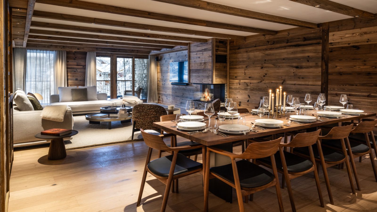 Luxury-Ski-Chalet-Val-d-Isere-Silverstone-Lodge-Deluxe-No-2-Dining2.jpg