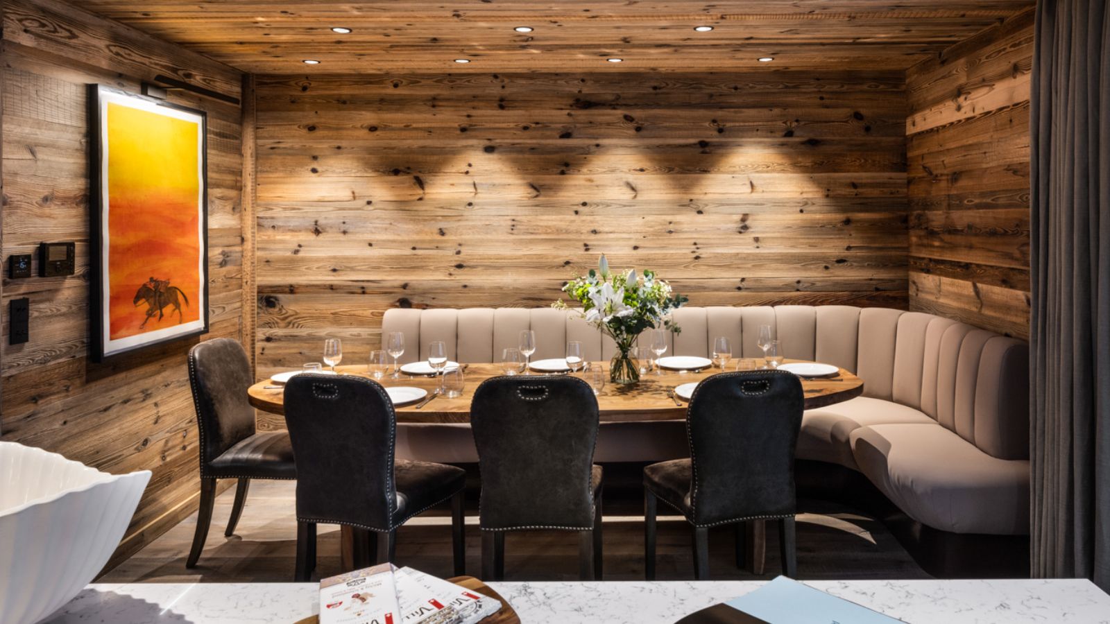 Luxury-Ski-Chalet-Val-d-Isere-Silverstone-Lodge-Suite-6-Oxford-Ski-Dining2.jpg