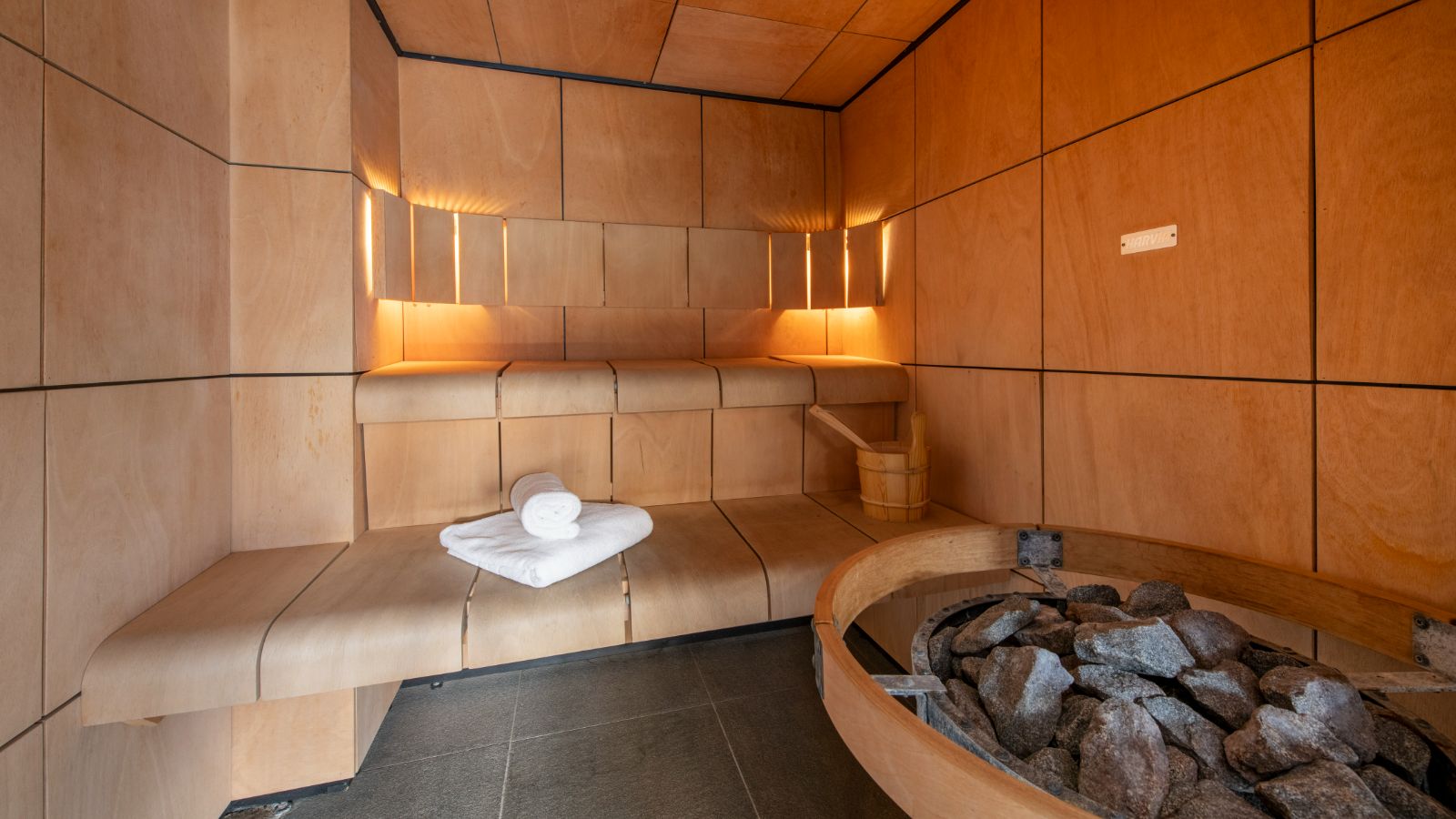 Luxury-Ski-Chalet-Meribel-Chalet-Genepi-Oxford-Ski-Sauna.jpg