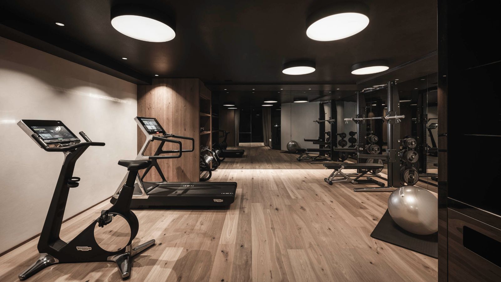Luxury-Ski-Chalet-Selva-Chalet-Alpurio-Oxford-Ski-Gym.jpg