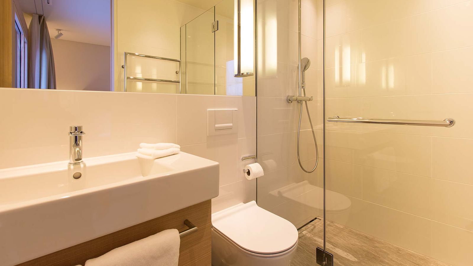 ppm_apartment-giuliani bathroom.jpg