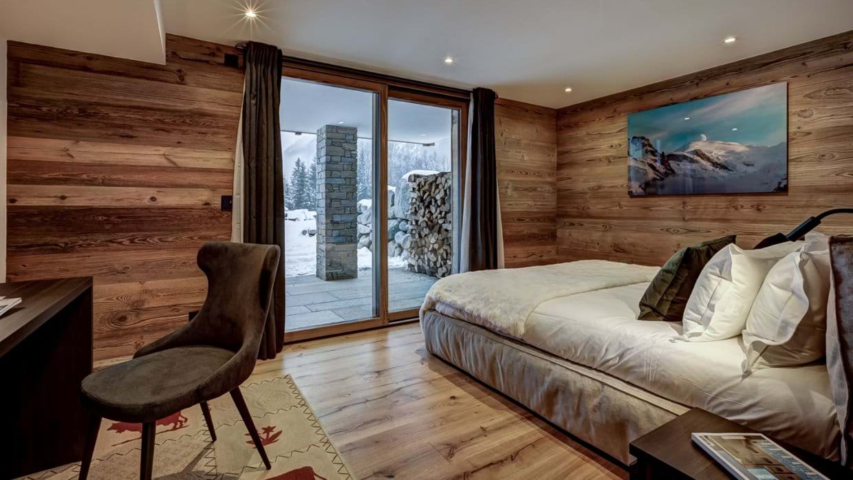 Luxury-ski-chalet-Chamonix-chalet Freya-oxford-ski-Bedroom(4).jpg