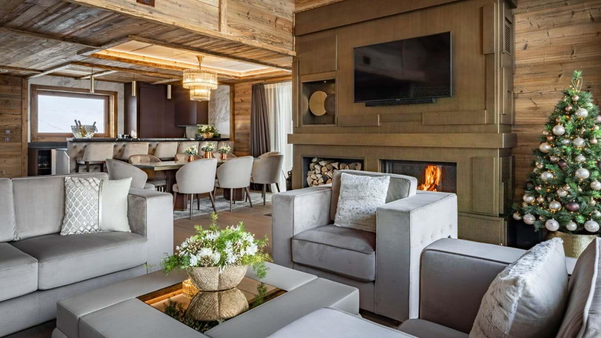 Top Floor Dining and Living Space, Signature Residence, Ultima Courchevel Belvédère (1).jpg