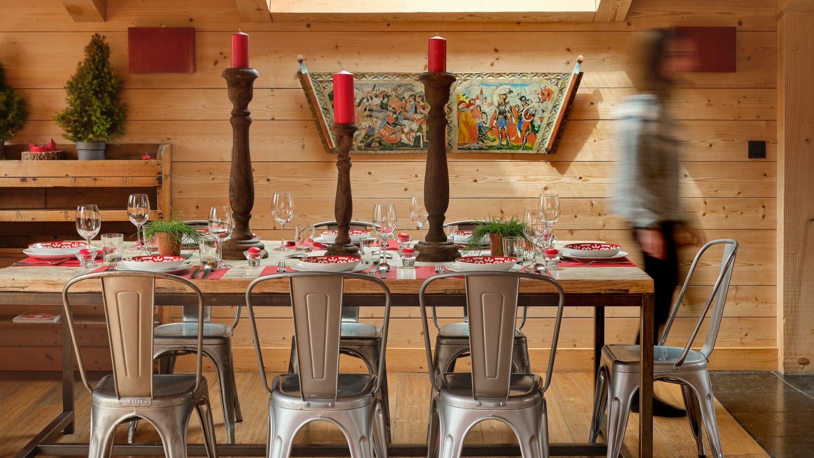 luxury-ski-chalets-chamonix-oxford-ski-ardoise-dining (2).jpg