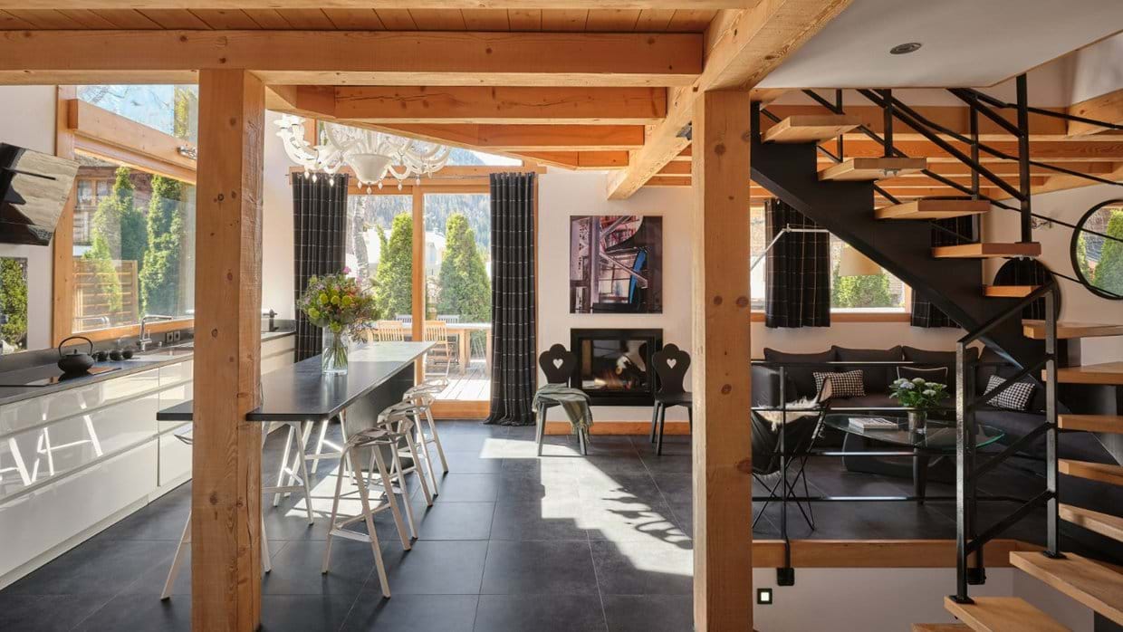 luxury-ski-chalets-chamonix-oxford-ski-cristal-living (2).jpg