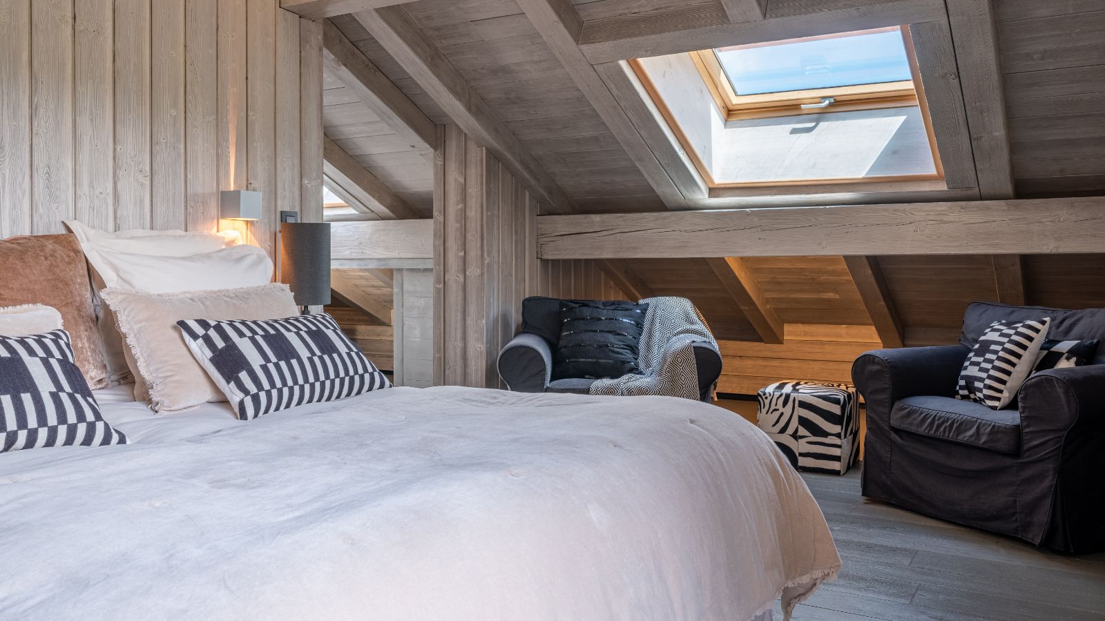 Chalet Mozart, Bedroom 5.jpg