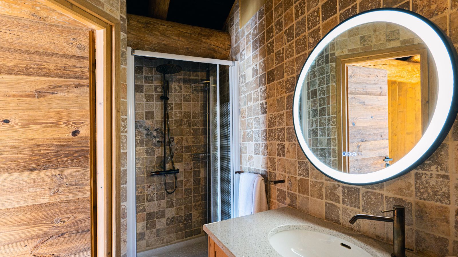 Luxury-ski-chalet-Val d'Isere-chalet-thovex-oxford-ski - shower-room.jpg