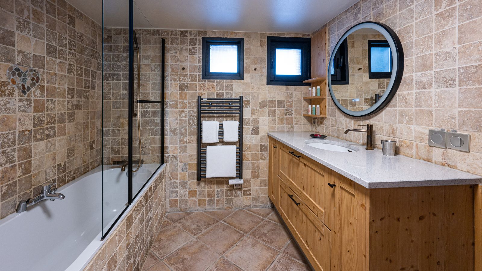 Luxury-ski-chalet-Val d'Isere-chalet-thovex-oxford-ski-bathroom 2.jpg