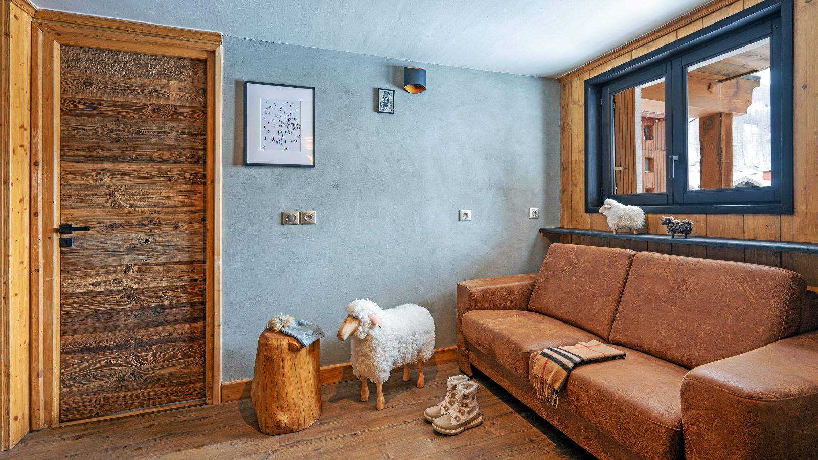 Luxury-ski-chalet-Val d'Isere-chalet-thovex-oxford-ski-snug.jpg