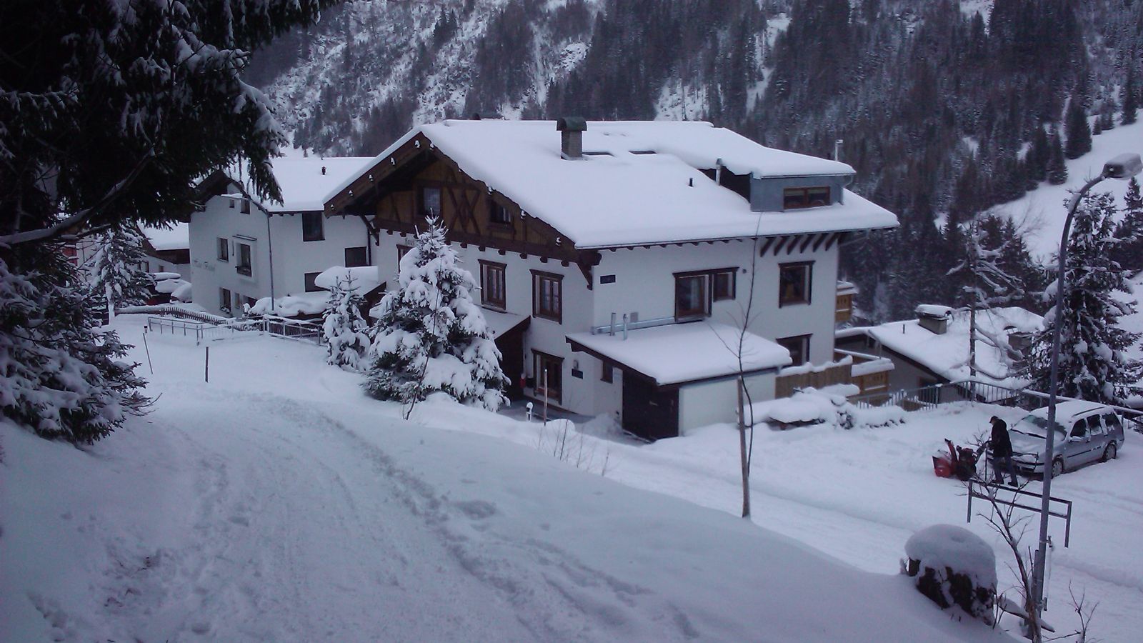 Luxury-Ski-Chalet-St-Anton-Chalet-Narnia-Oxford-Ski-Exterior.jpg