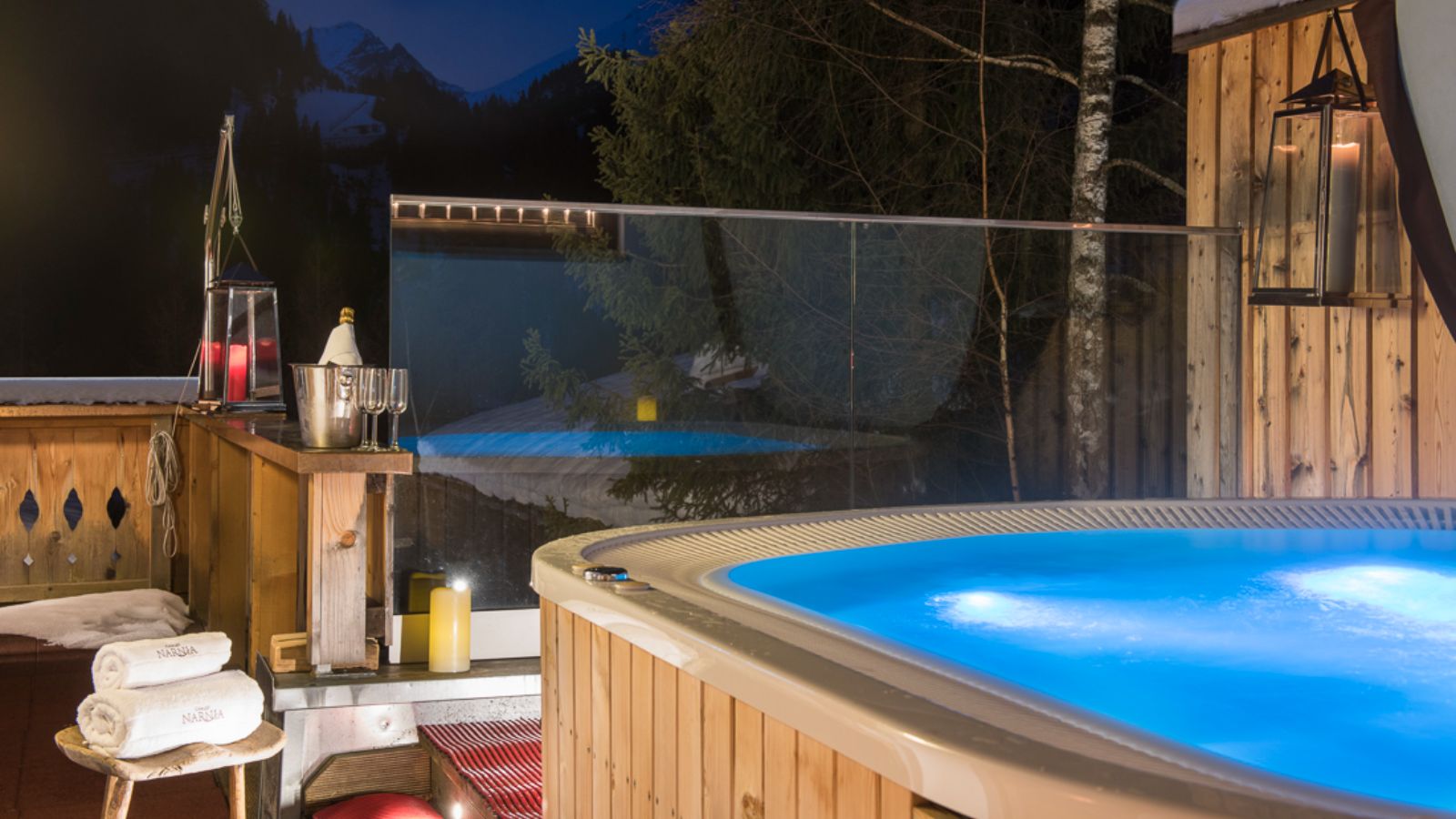 Luxury-Ski-Chalet-St-Anton-Chalet-Narnia-Oxford-Ski-Hot-Tub.jpg