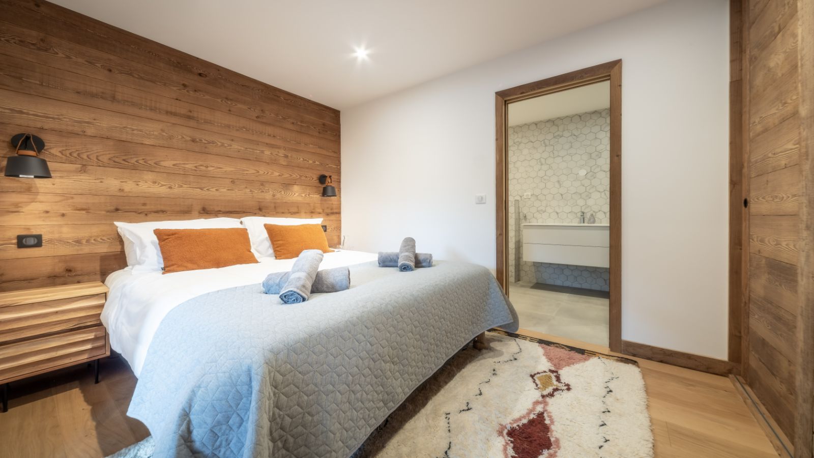 Chalet Meuniers_ Room 3.jpg