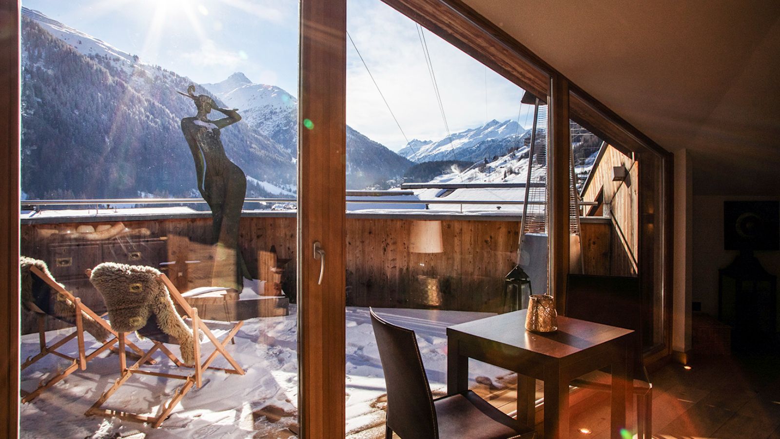 Luxury-Ski-Chalet-St-Anton-Chalet-Artemis-Oxford-Ski-terrace2.jpg
