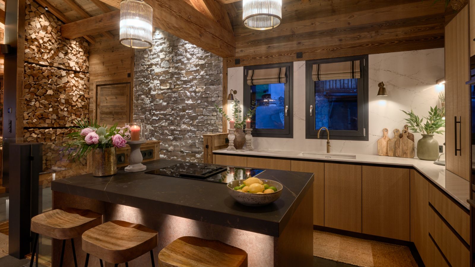 Chalet Mont Des Anges Kitchen 2.jpg