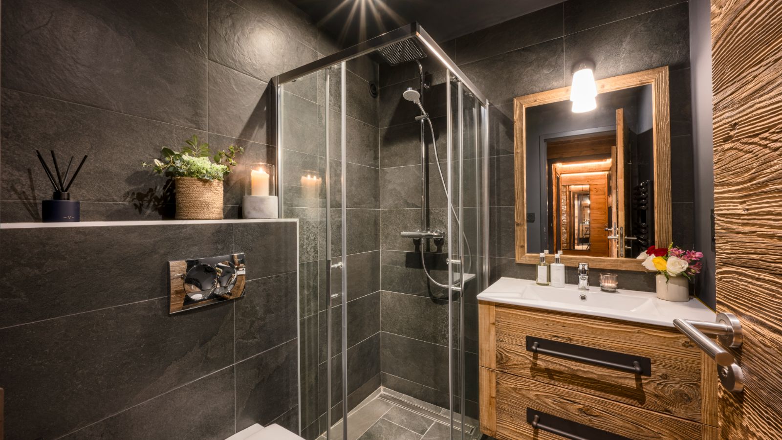 Chalet Mont Des Anges Bathroom 4.jpg