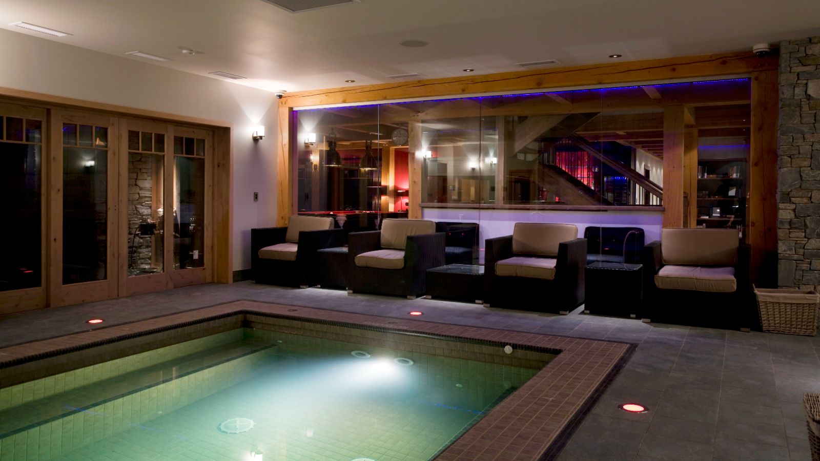 pool_view_night_05.jpg