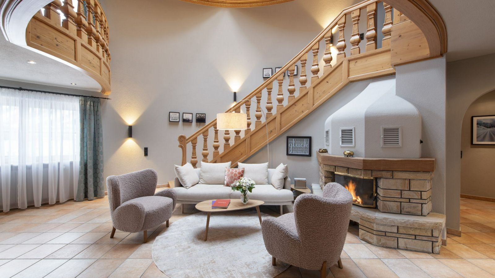 luxury-ski-chalet-lech-chalet-toda-oxford-ski-living room.jpg