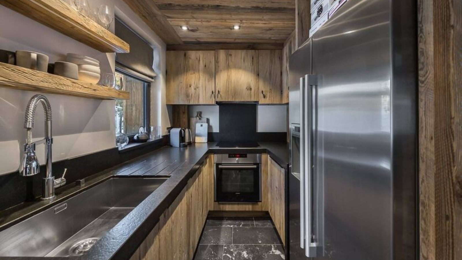 Apartment Tapia 1, Val d'Isere Kitchen.jpg