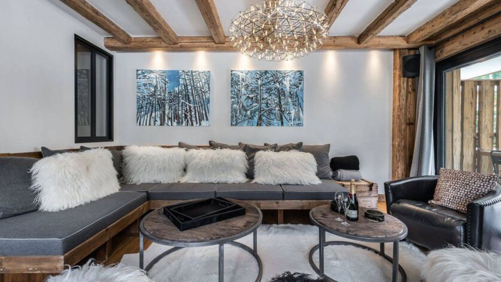 Apartment Tapia 1, Val d'Isere Living Room.jpg