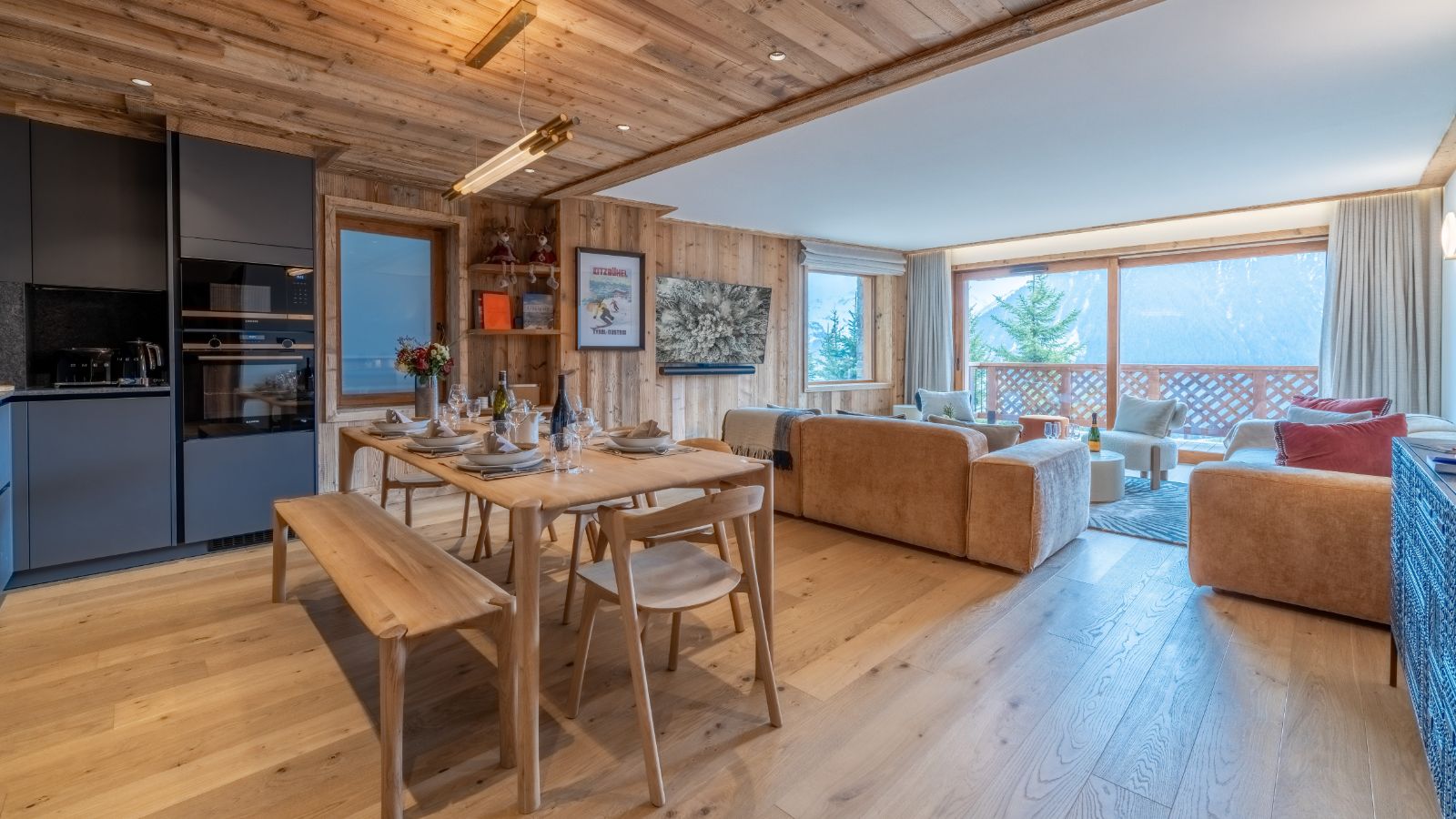 Luxury-Ski-Chalet-Courchevel-Manej-Apartment-4-Oxford-Ski-dining2.jpg