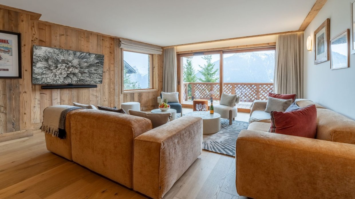 Luxury-Ski-Chalet-Courchevel-Manej-Apartment-4-Oxford-Ski-living1.jpg