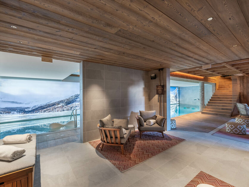 Apartment Le Septième Ciel Pool Area.jpg