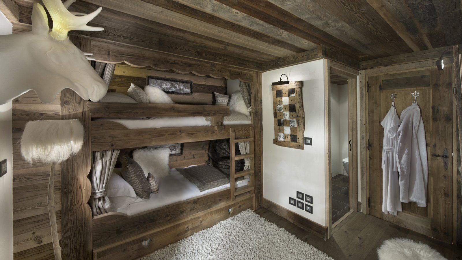 Luxury-Ski-Chalet-Courchevel-1550-Chalet-Makalu-Oxford-Ski-Bunkroom.jpg