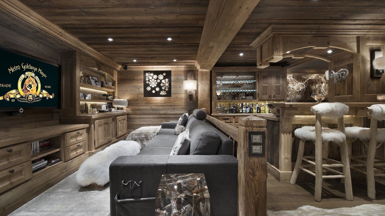 Luxury-Ski-Chalet-Courchevel-1550-Chalet-Makalu-Oxford-Ski-Cinema.jpg