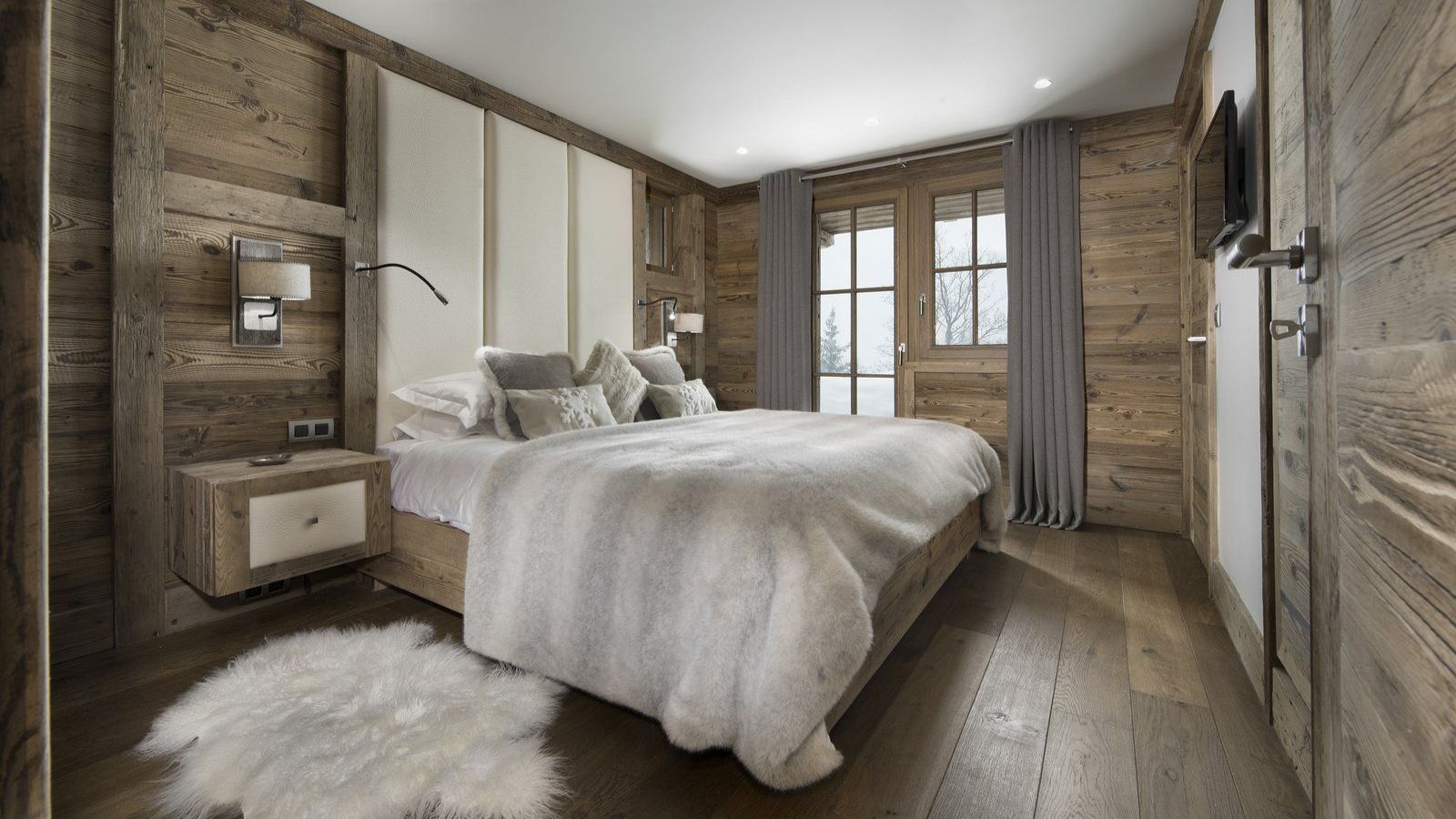 Luxury-Ski-Chalet-Courchevel-1550-Chalet-M-Oxford-Ski-Bedroom (9).jpg