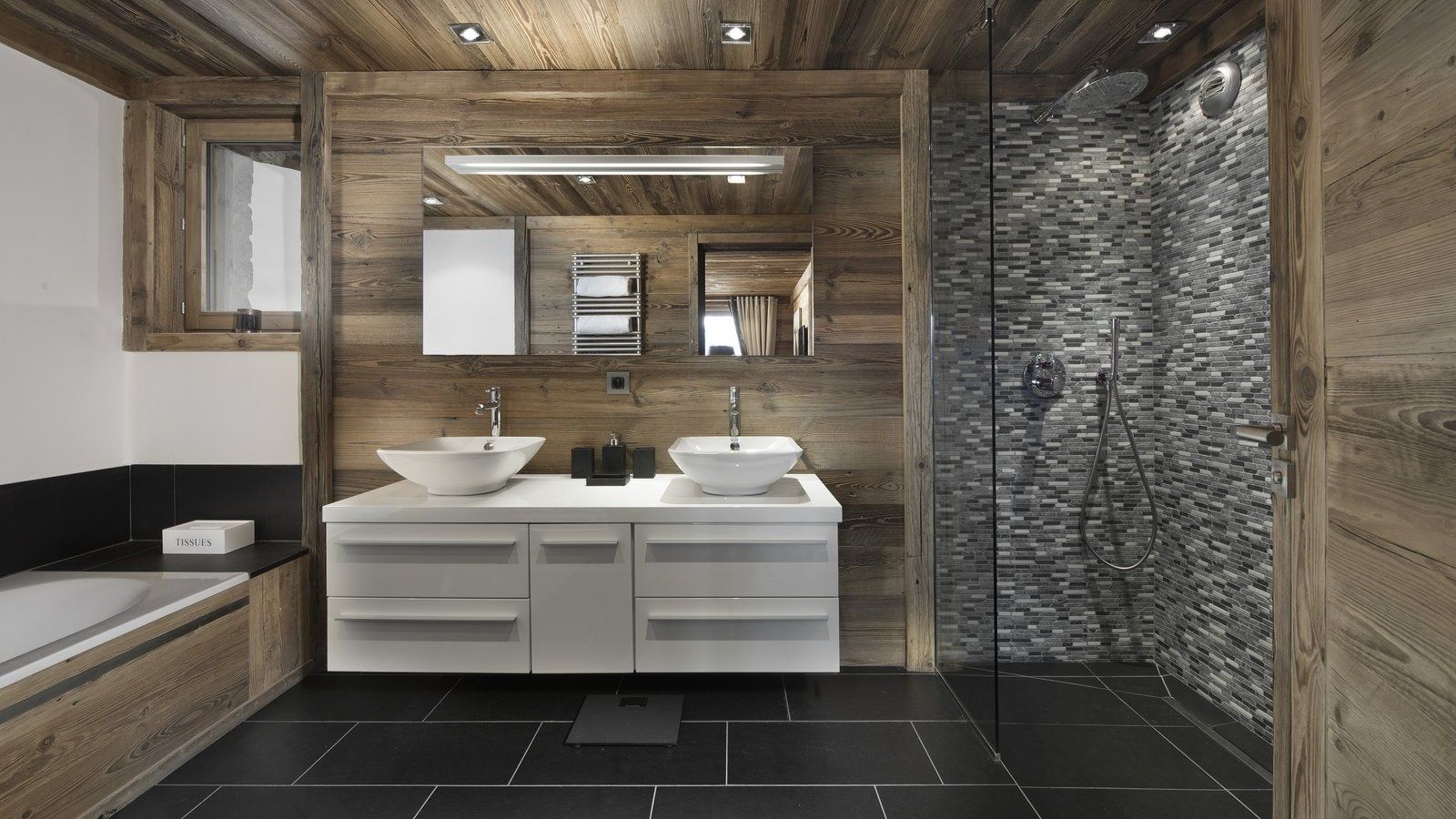 Luxury-Ski-Chalet-Courchevel-1550-Chalet-M-Oxford-Ski-Bathroom.jpg