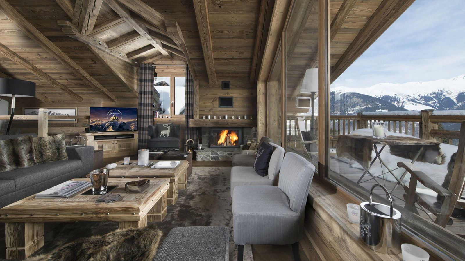 Luxury-Ski-Chalet-Courchevel-1550-Chalet-M-Oxford-Ski-Lounge.jpg