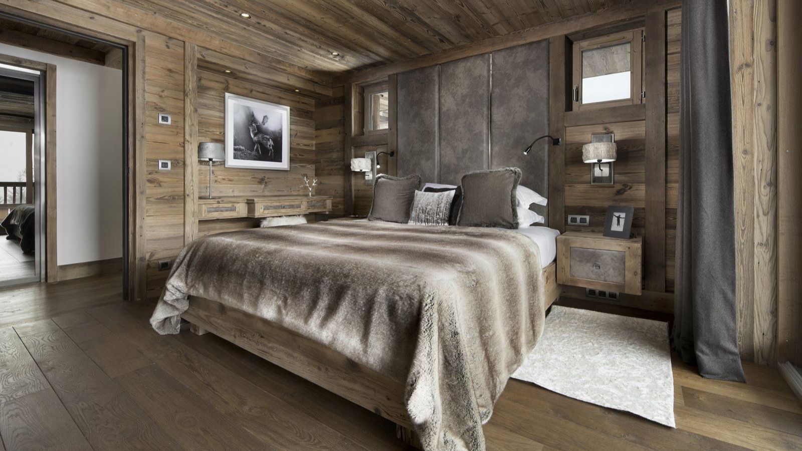Luxury-Ski-Chalet-Courchevel-1550-Chalet-M-Oxford-Ski-Bedroom (10).jpg