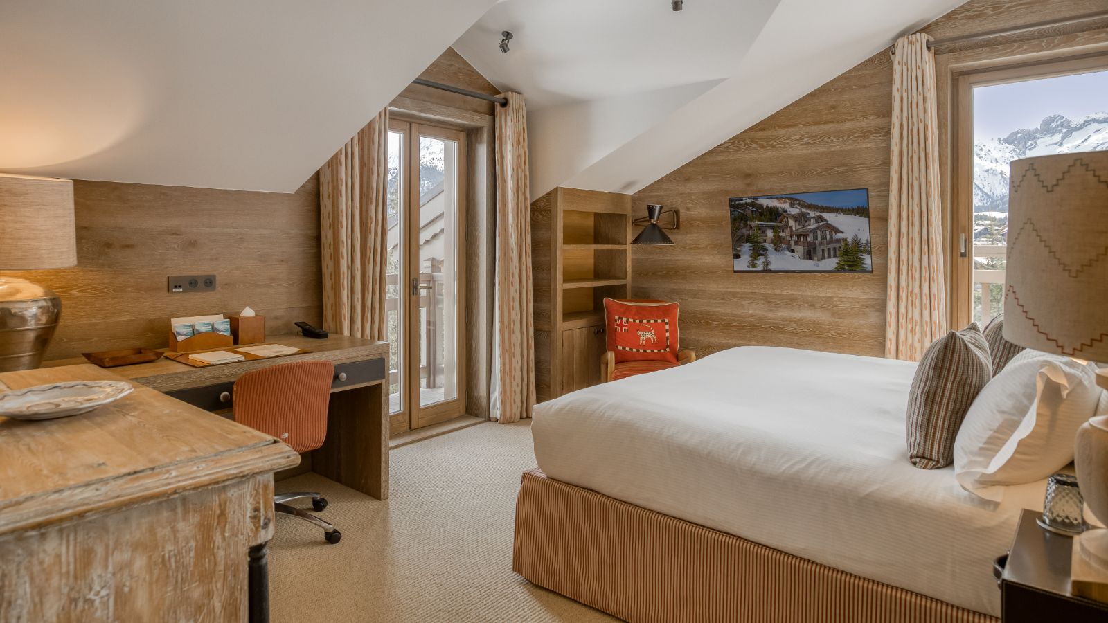 Chalet Shemshak Bedroom 7.jpg