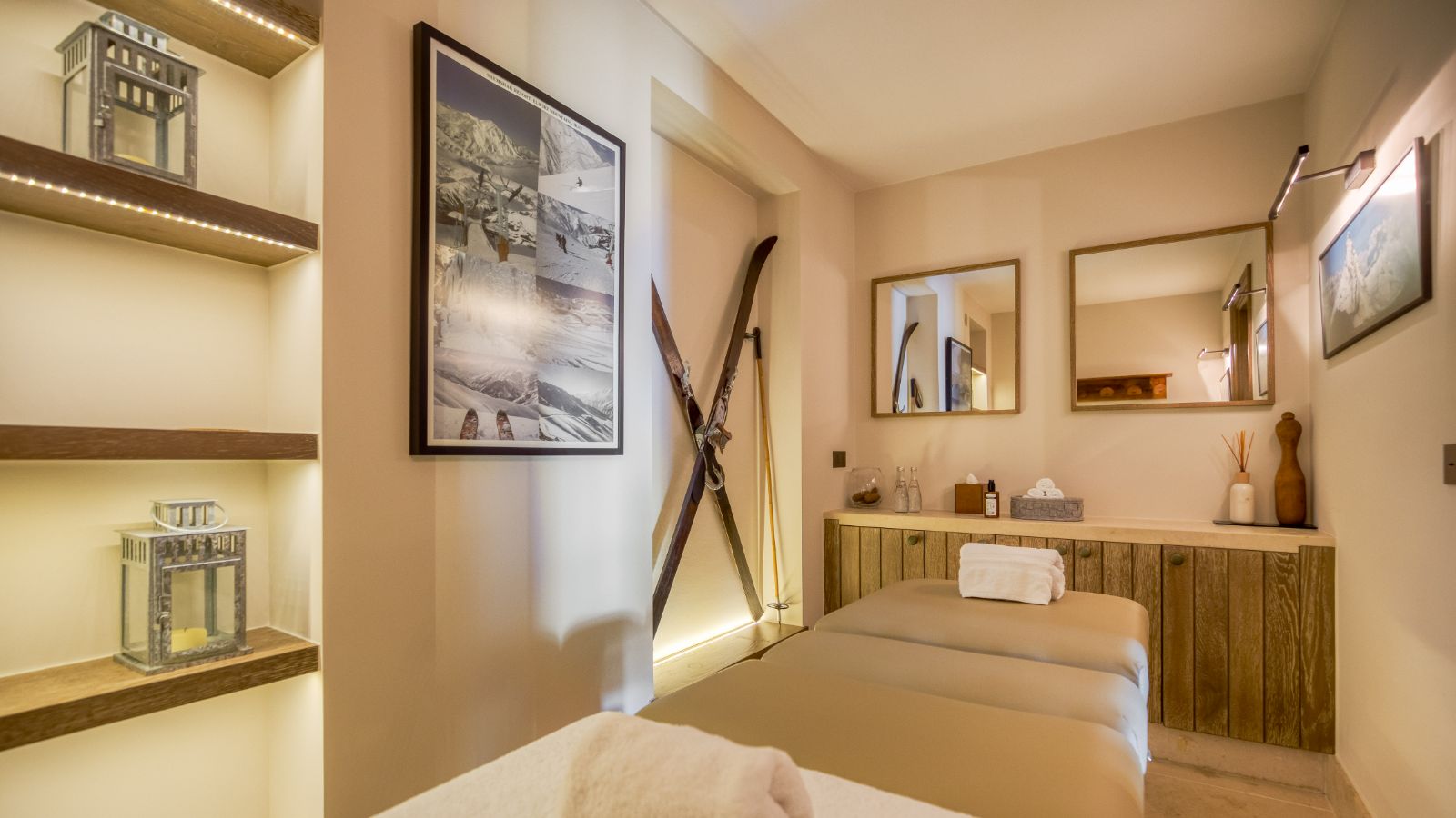 Chalet Shemshak Massage room.jpg