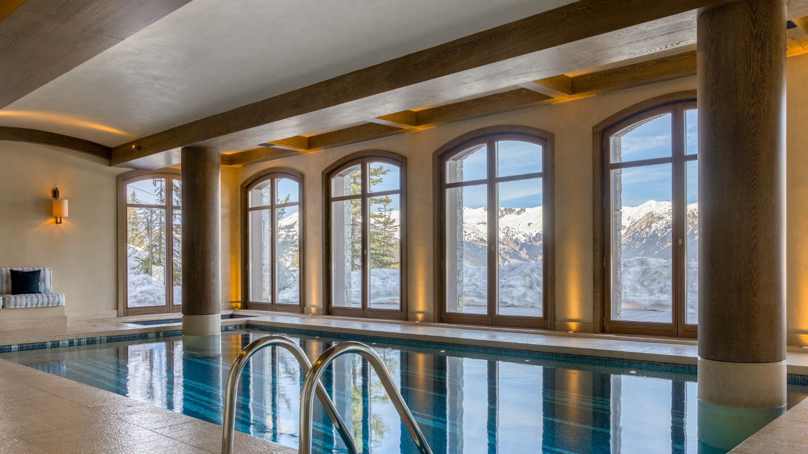 Chalet Shemshak Pool 1.jpg