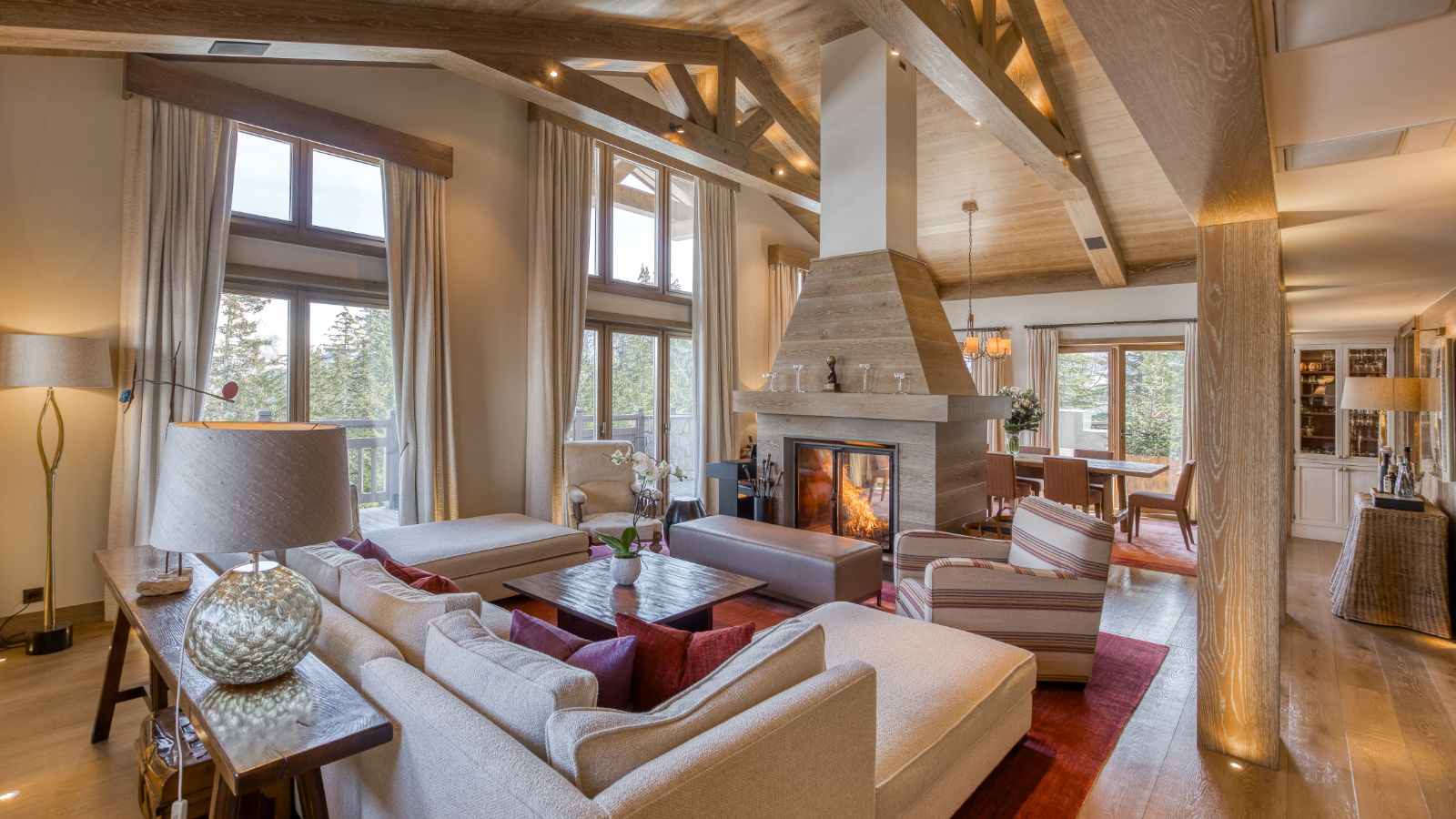 Chalet Shemshak sitting room.jpg