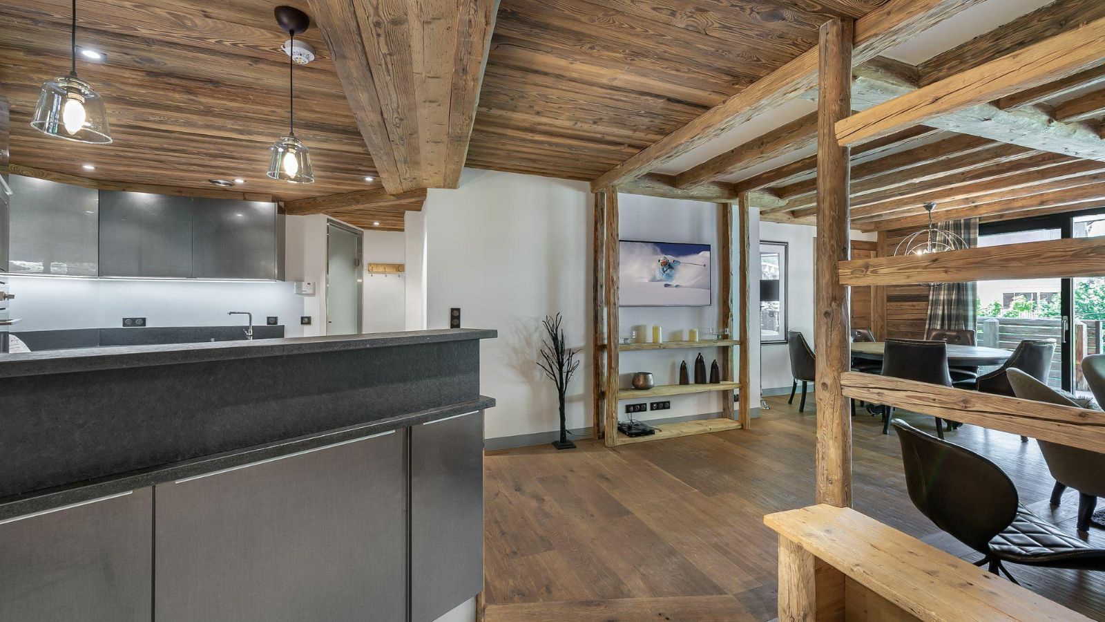 Apartment Savoie 22 Stair case.jpg